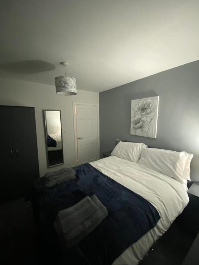 Cosy 3 Bedroom House, Free Parking & Wifi 诺丁汉 外观 照片